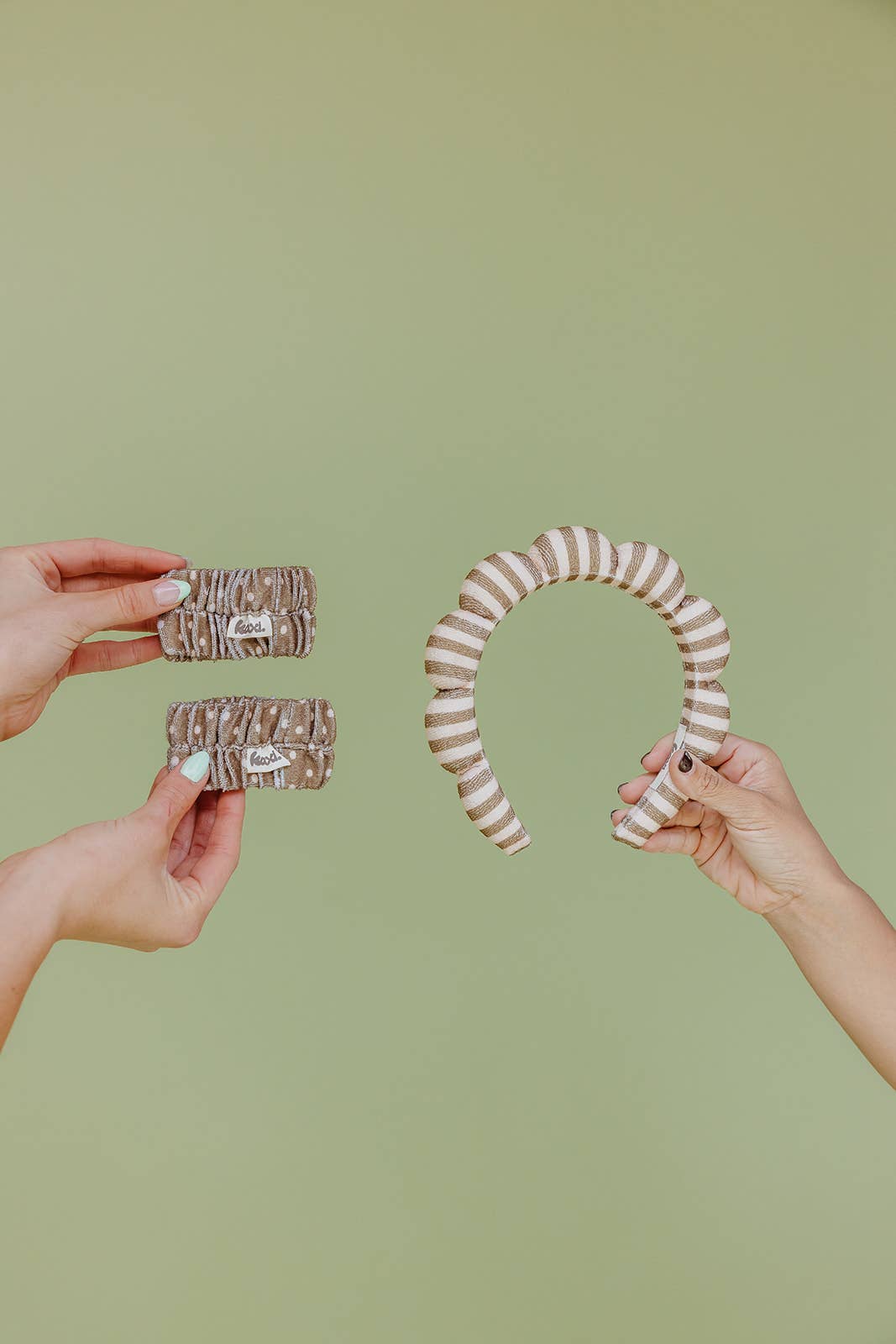 GRWM HEADBAND & WRISTBAND SET: CREAM & BROWN STRIPED