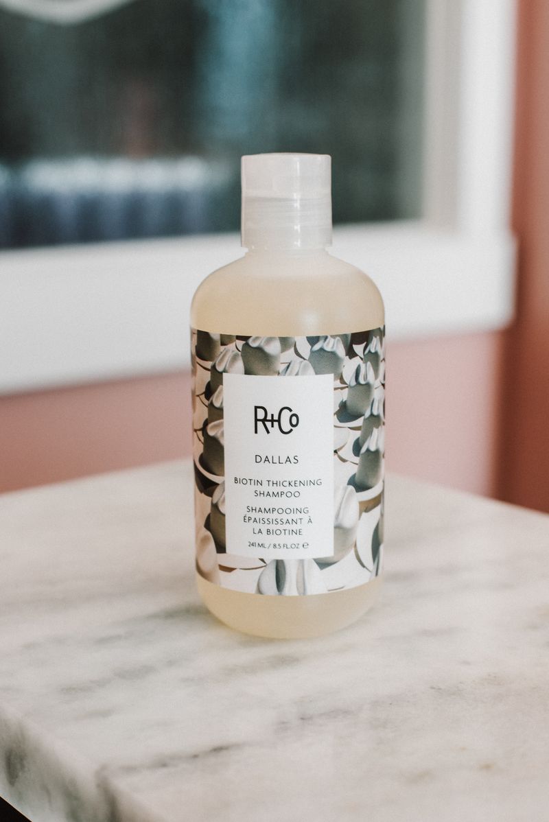 Dallas Biotin Thickening Shampoo