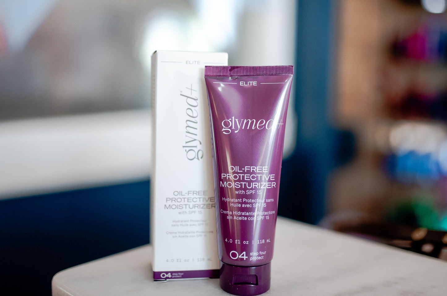 Oil-Free Protective Moisturizer with SPF 15